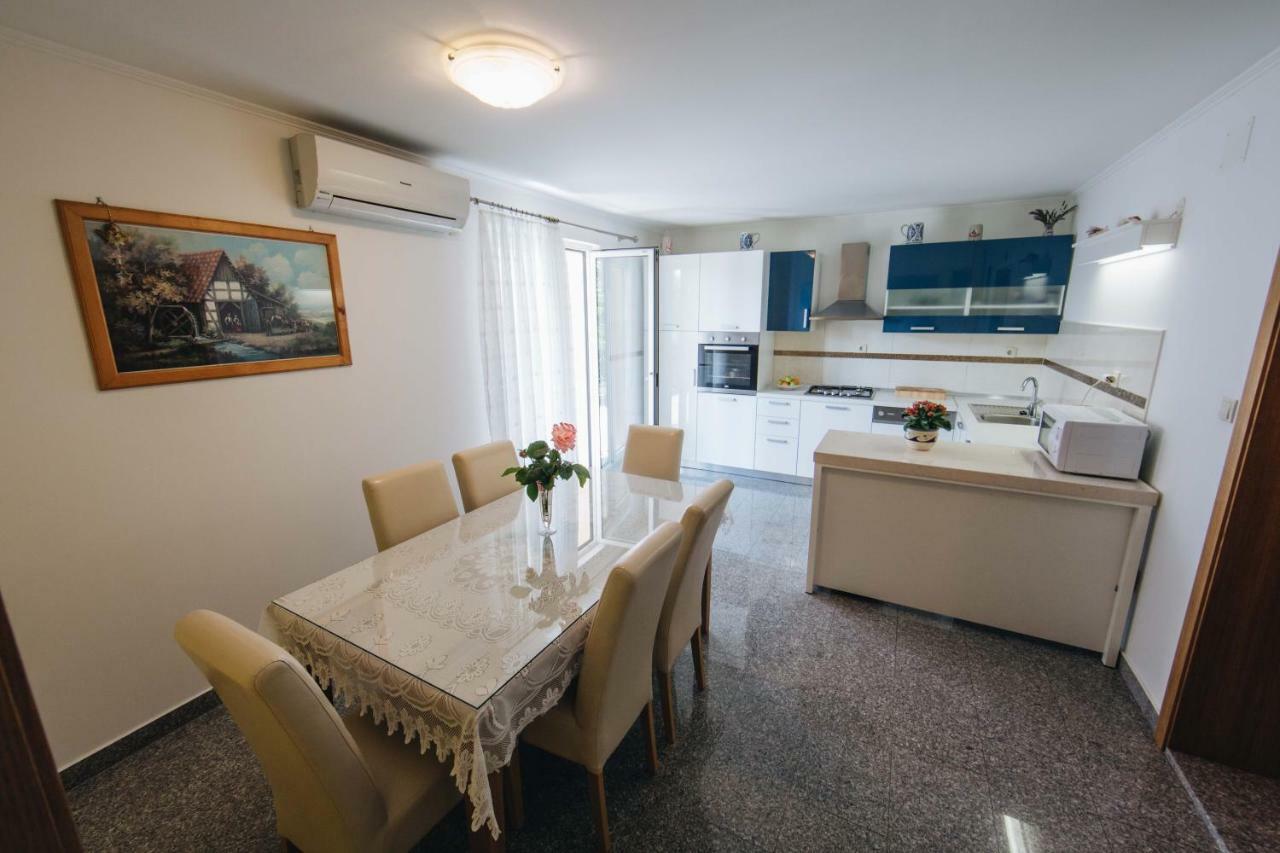 Apartment Danica Спліт Екстер'єр фото
